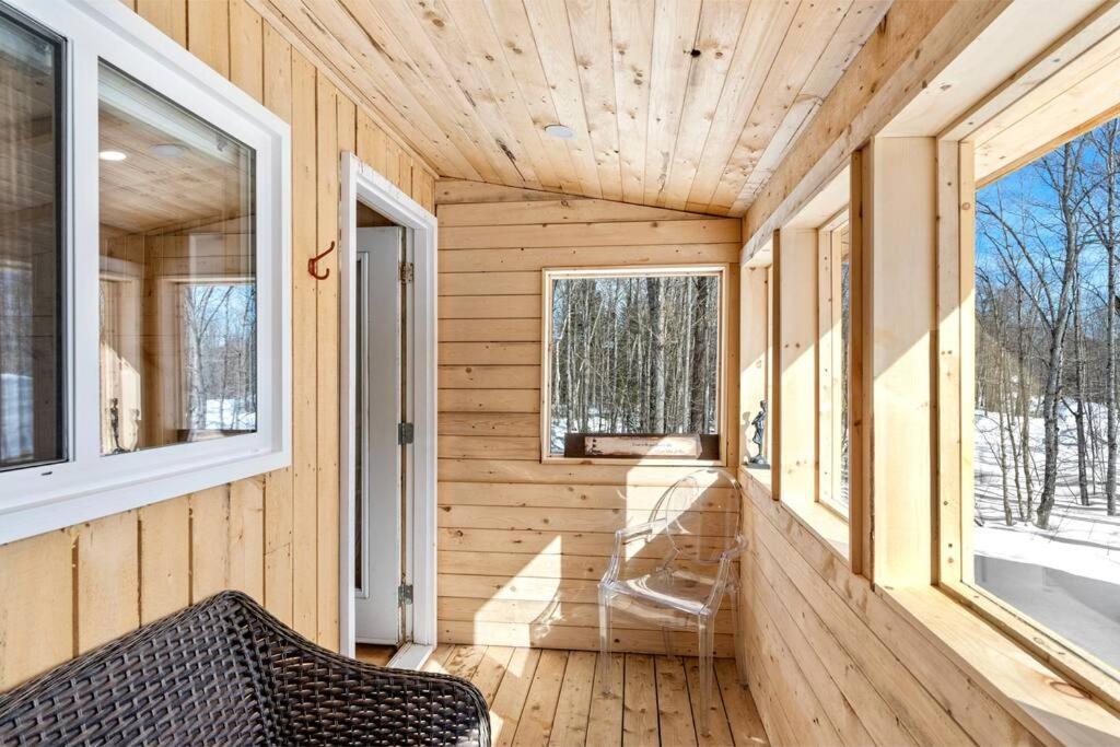 Cozy Cabin For Intimate Wilderness Escape Bathurst Exterior photo